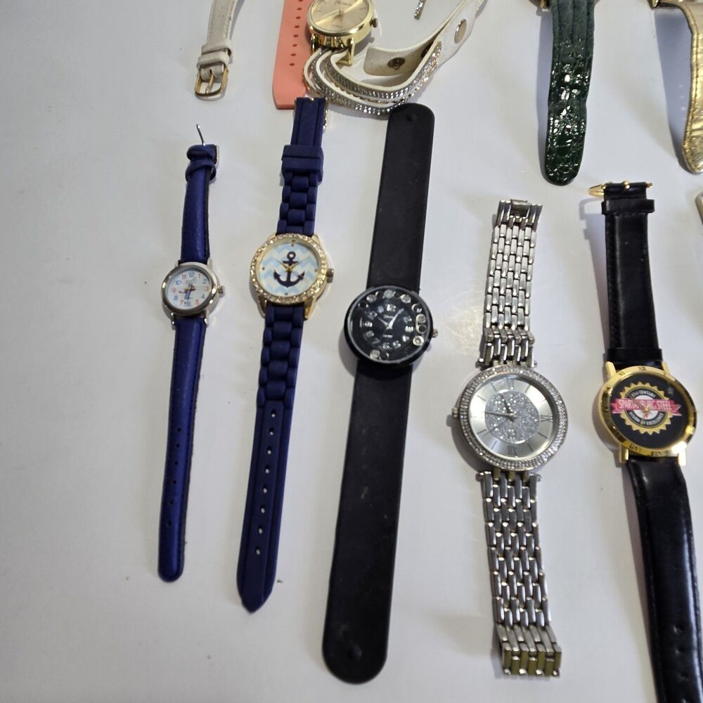 Wholesale Watch Lot of 43 Vintage & Modern - Timex Fossil Elgin Parts Repair - Picture 6 of 16